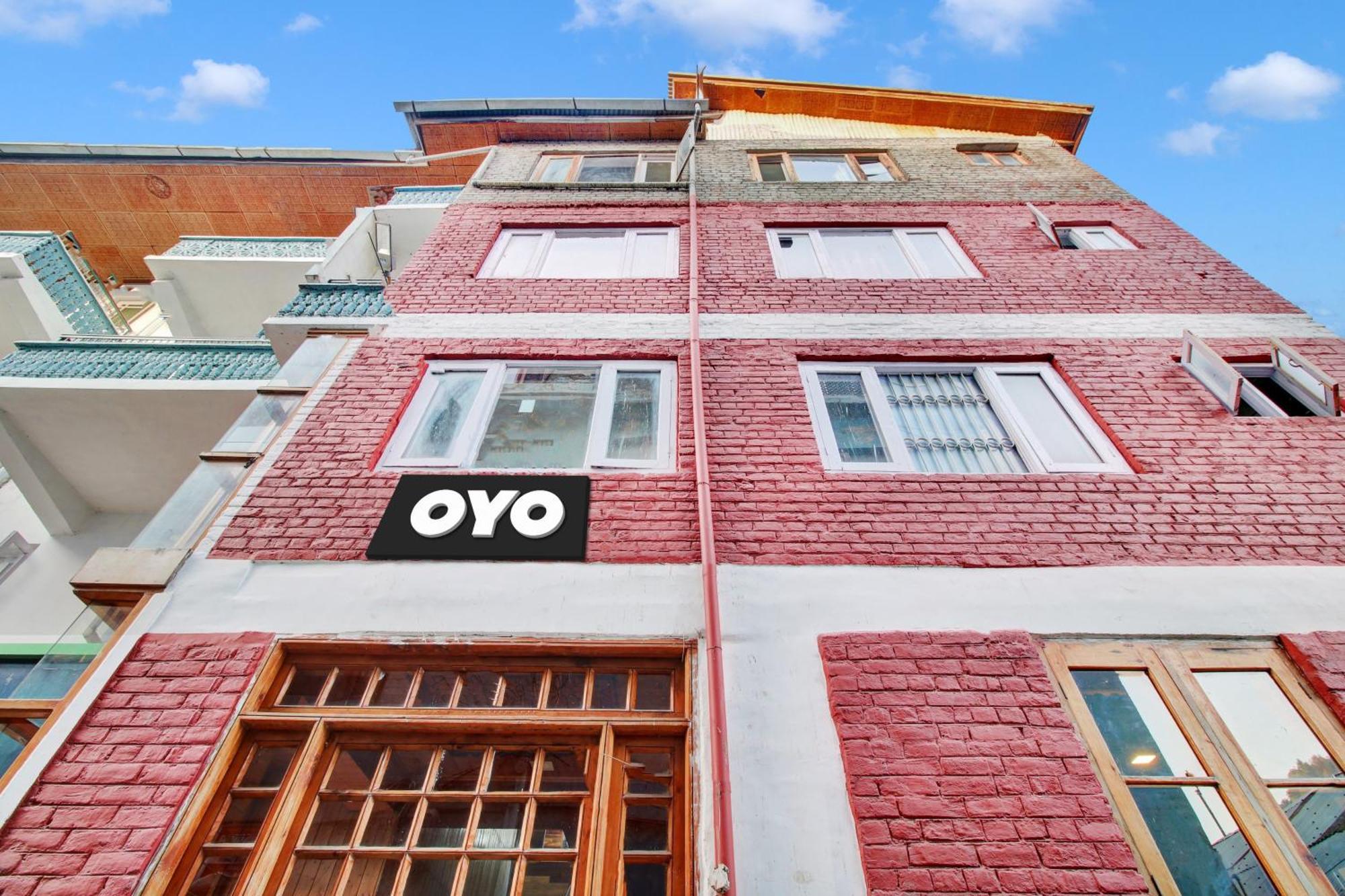 Hotel Ab-I-Hayat Srinagar  Exterior photo