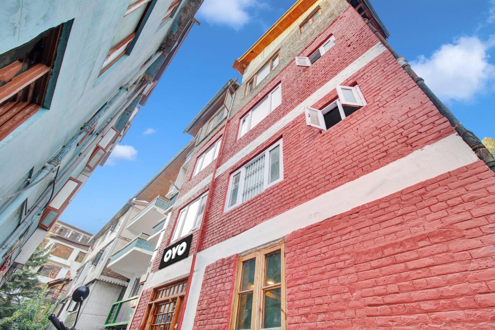 Hotel Ab-I-Hayat Srinagar  Exterior photo