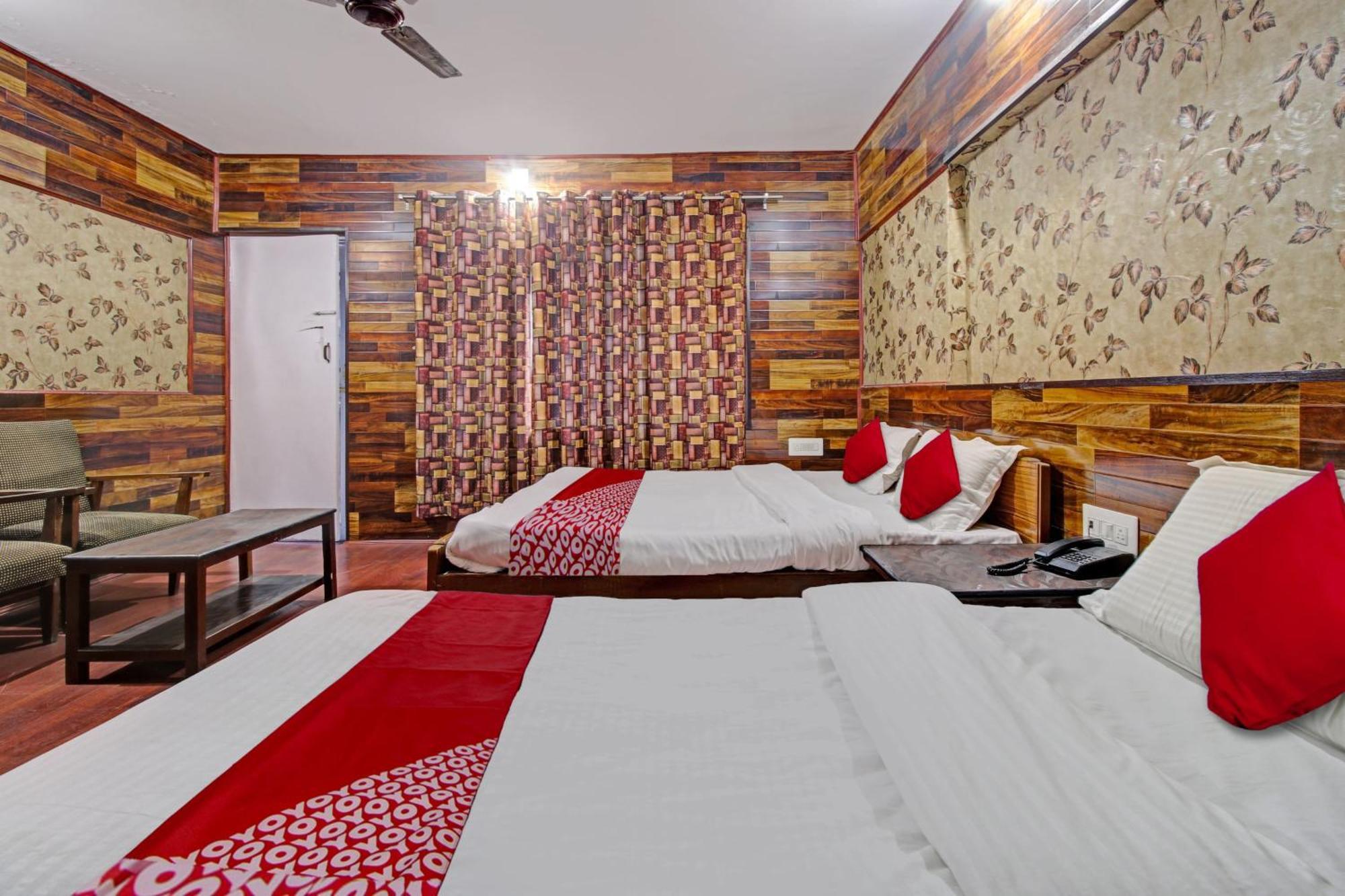 Hotel Ab-I-Hayat Srinagar  Exterior photo