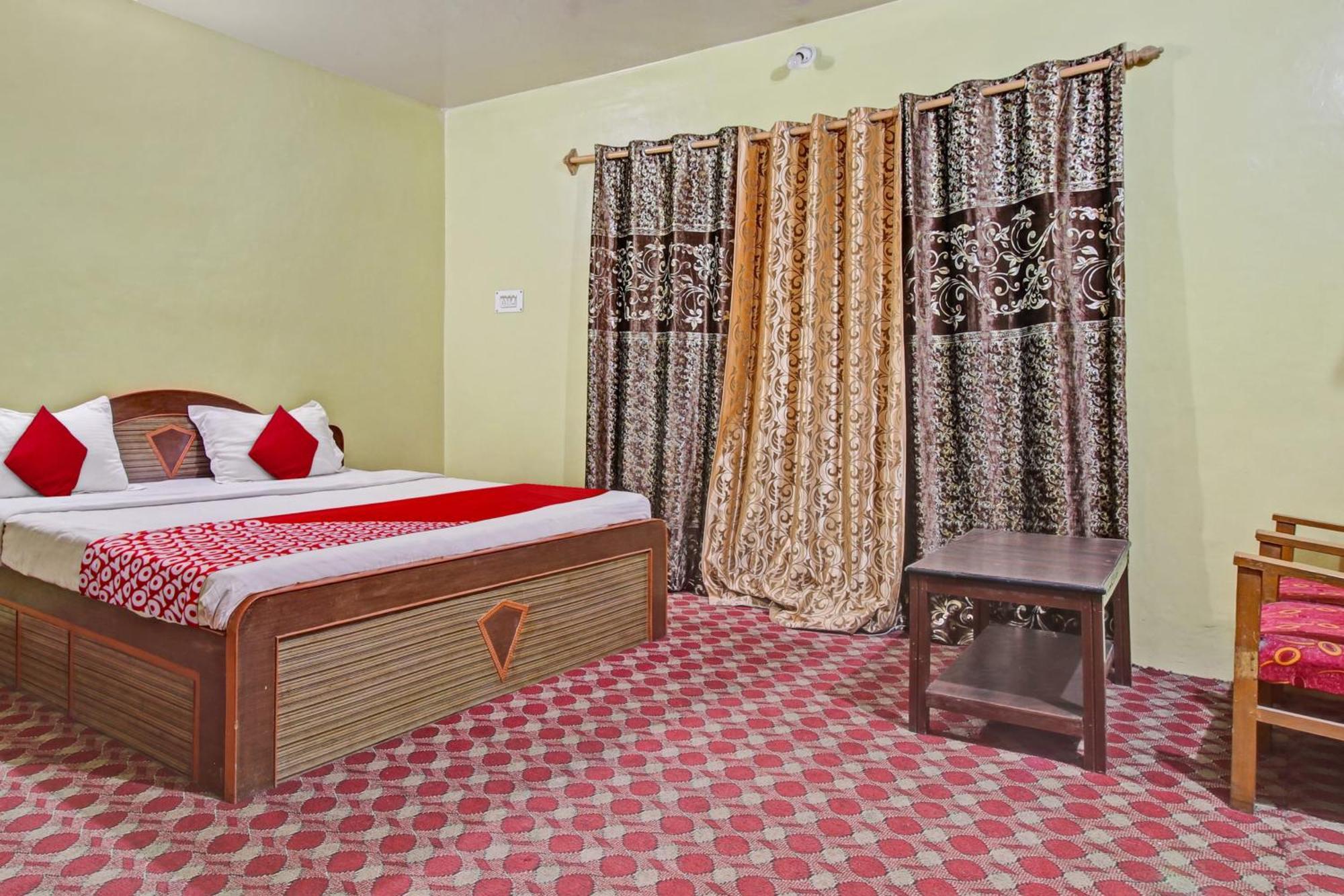 Hotel Ab-I-Hayat Srinagar  Exterior photo